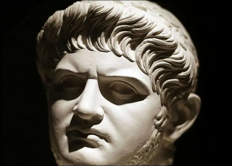 Бюст императора Нерона